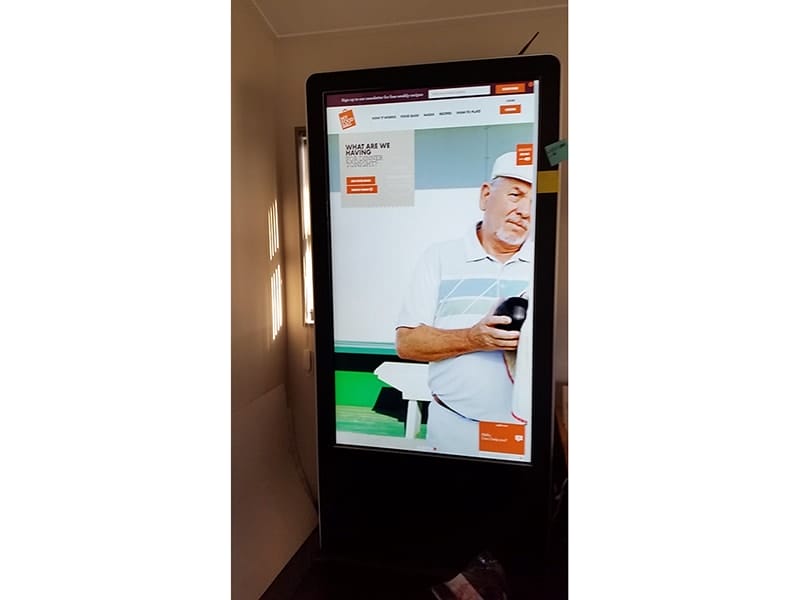 Dynamic LED Screens: Digital Display Panels - Displays 2 Go