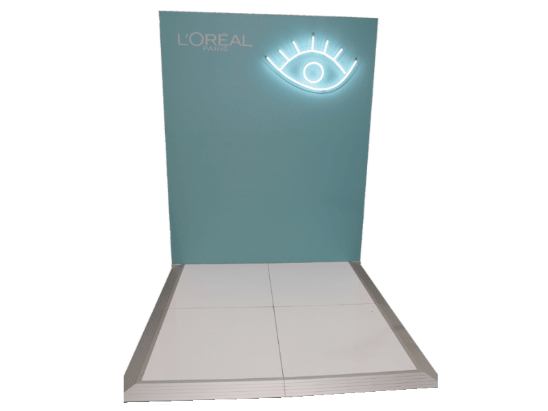 Exhibition Brandframe: Small booth backdrop with custom lighting feature mounted to frame - Displays2Go