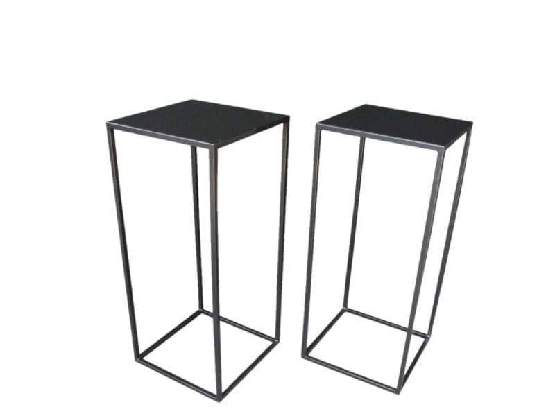 Metal Plinths - Displays2Go