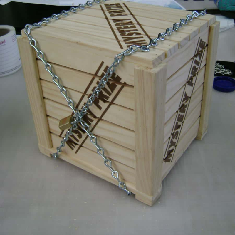 Timber-look crates - Displays2Go
