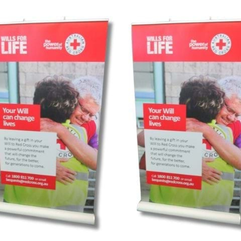 Pull up exhibition banner - Displays2Go