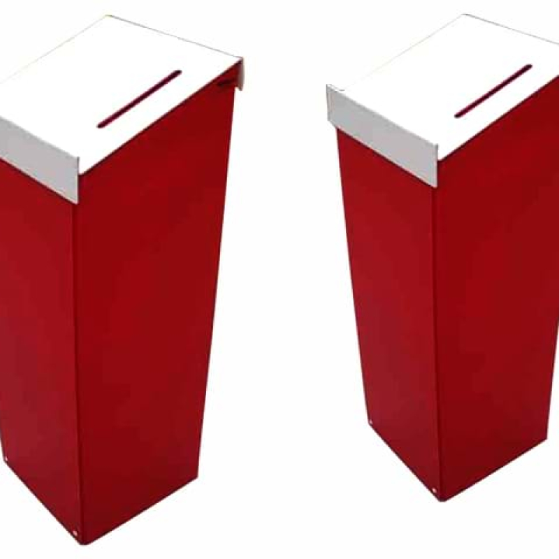 Lightweigh box folds flat for storage and transportation - Displays2Go