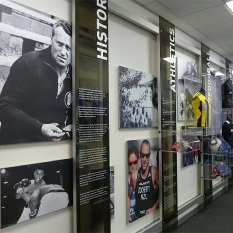 Museum display wall - Displays2Go