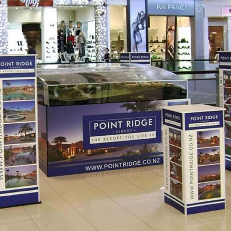 Point-ridge-mall-display - Displays2Go