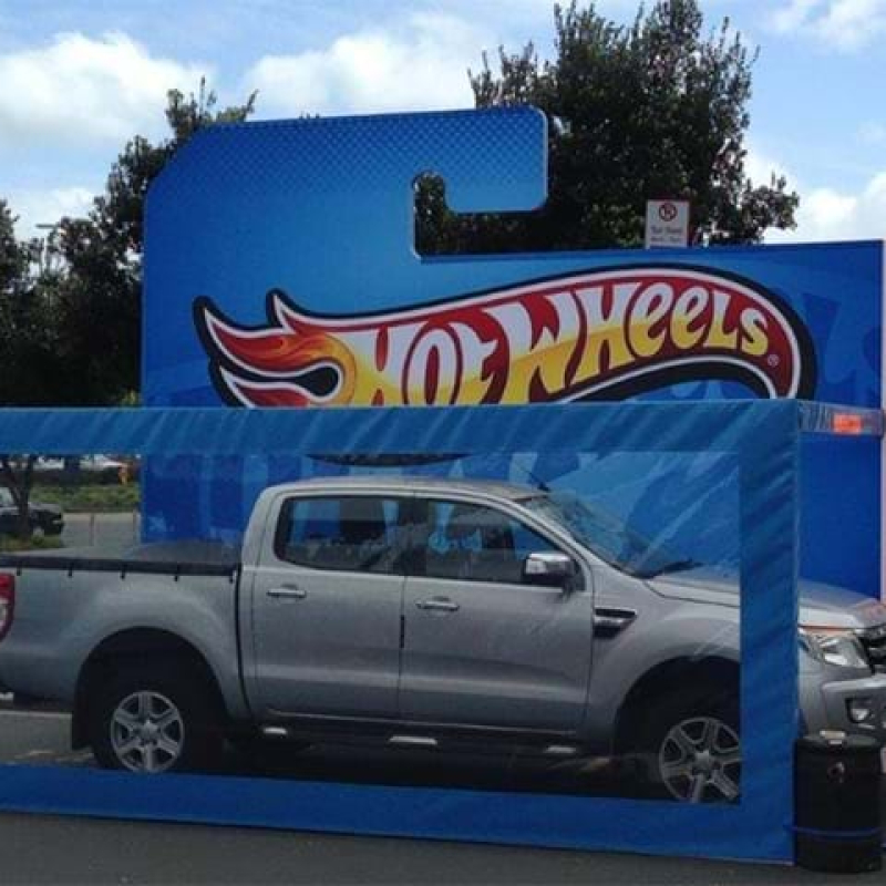 Hot wheels oversize display - Displays2Go