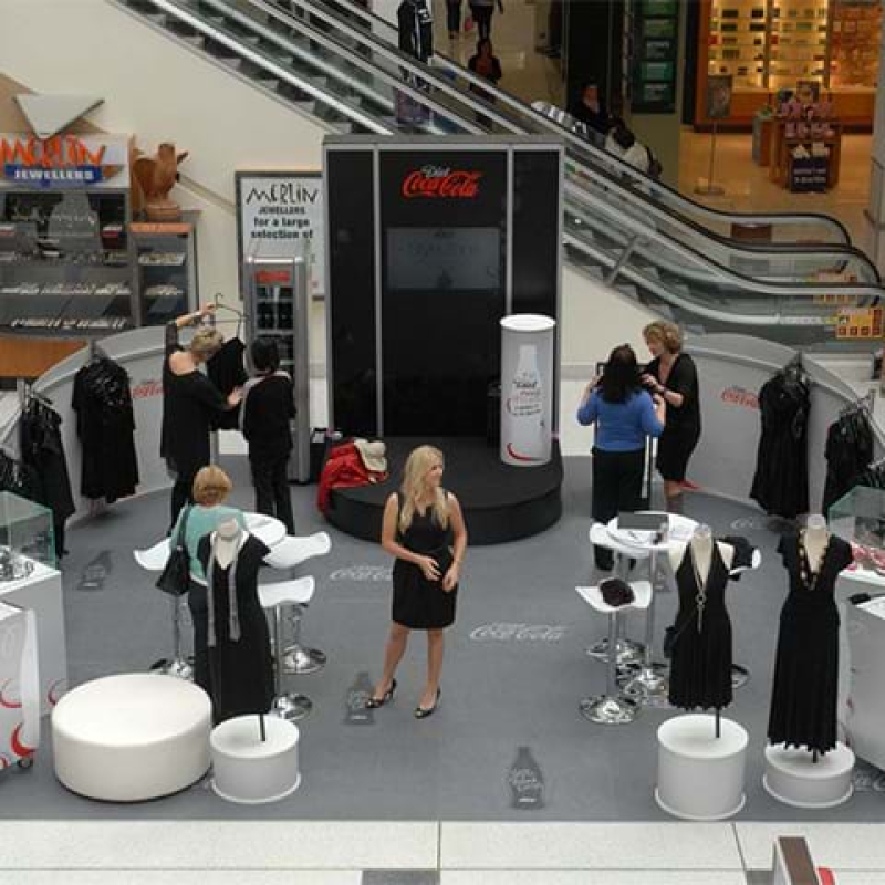Mall display - Displays2Go