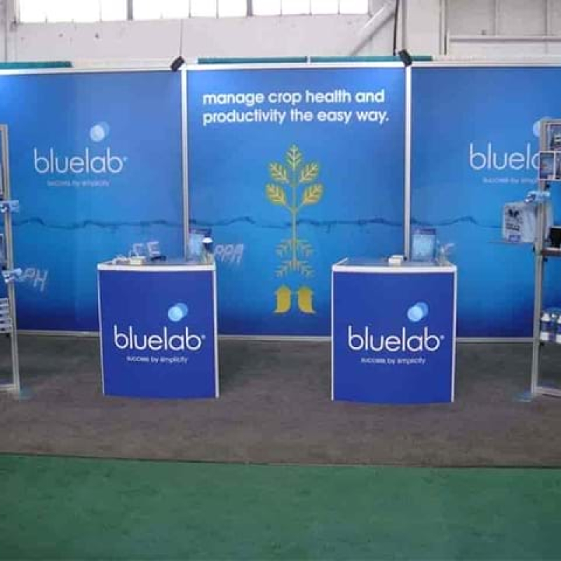 Portable display wall - Displays2Go