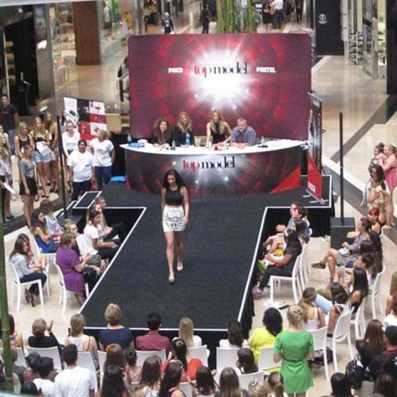 Australias-next-top-model-westfield - Displays2Go