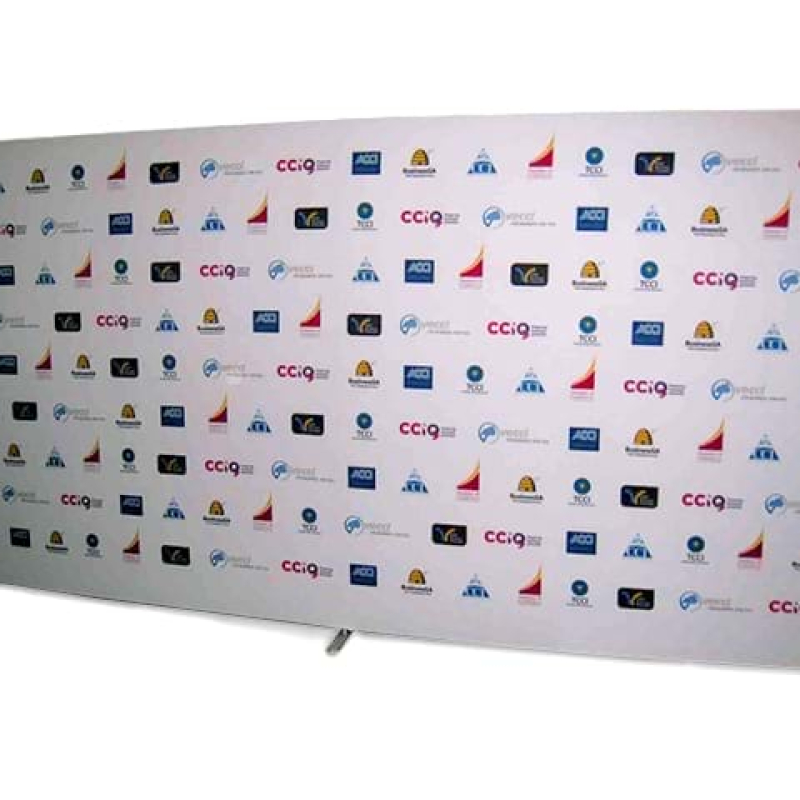 Red carpet backdrop - Displays2Go