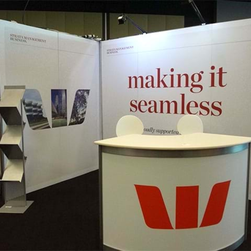 Octanorm table - Displays2Go
