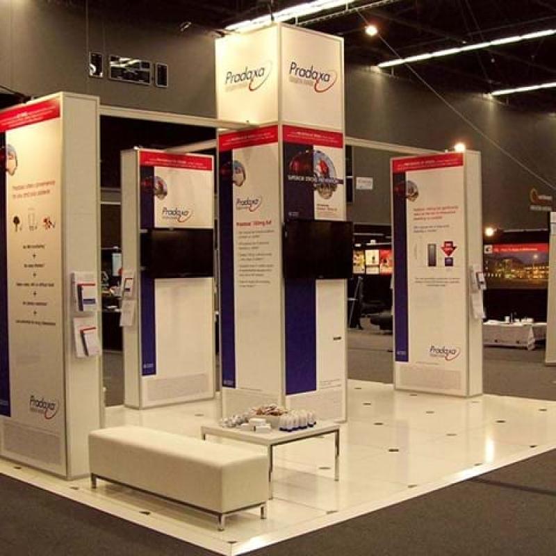 Trade show towers - Displays2Go