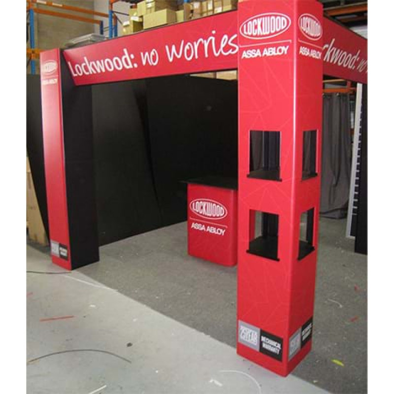 Portable towers and headers - Displays2Go