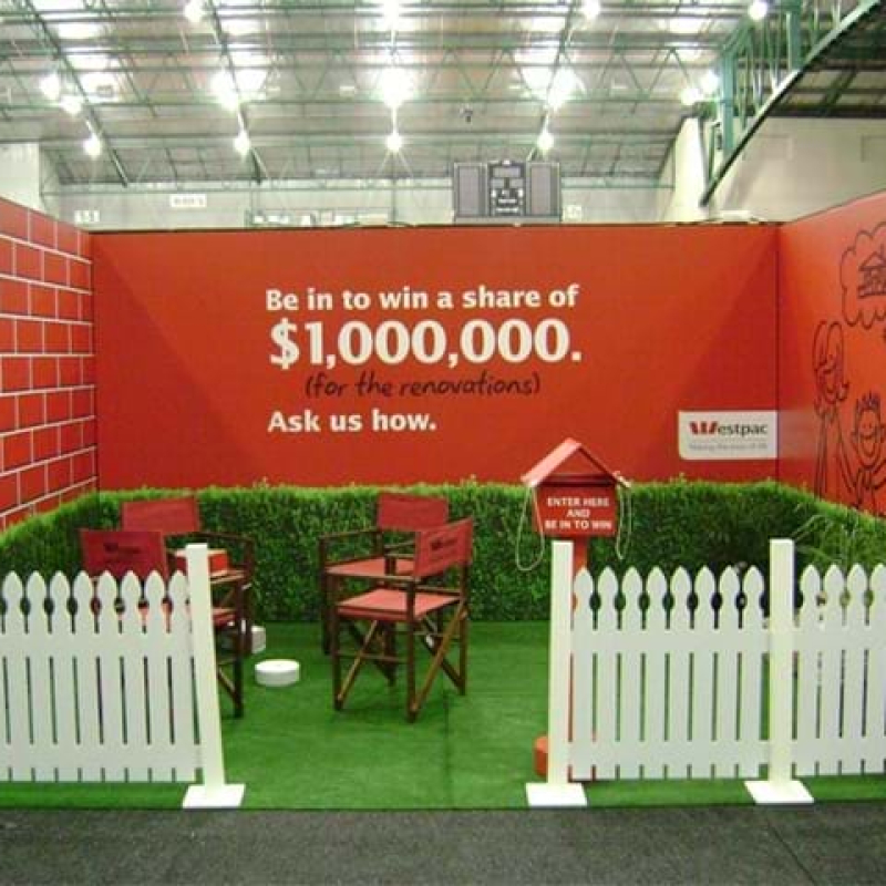 Expo picket fencing - Displays2Go