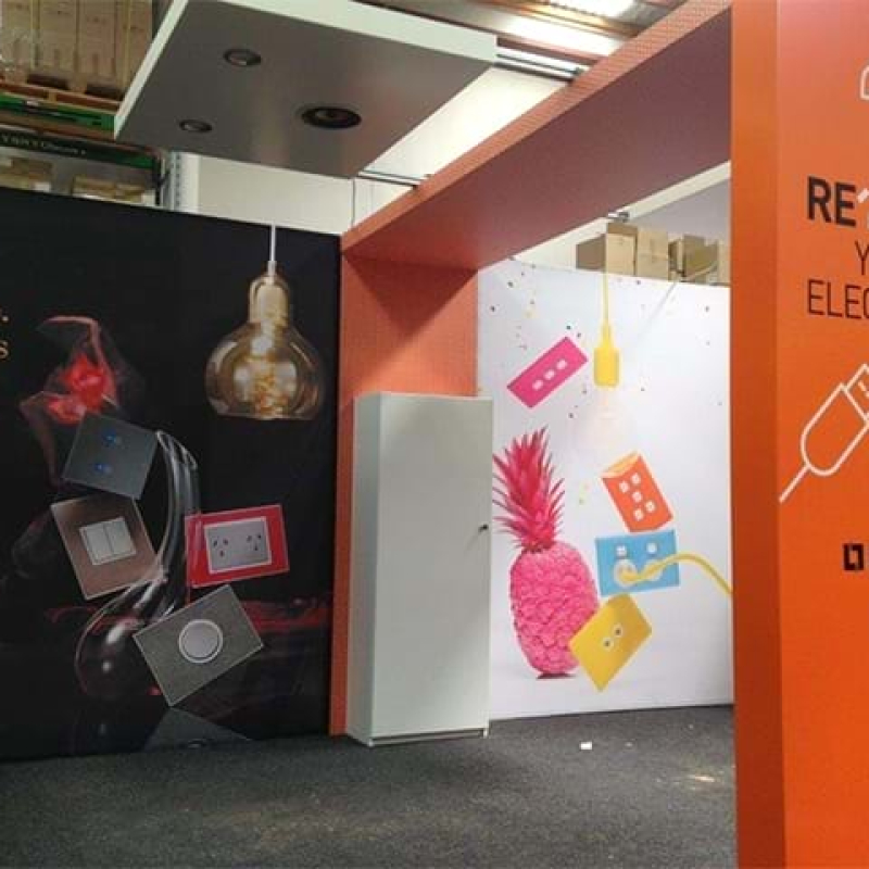 Expo archway - Displays2Go