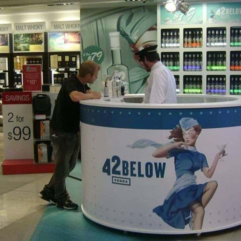 Duty free bar - Displays2Go