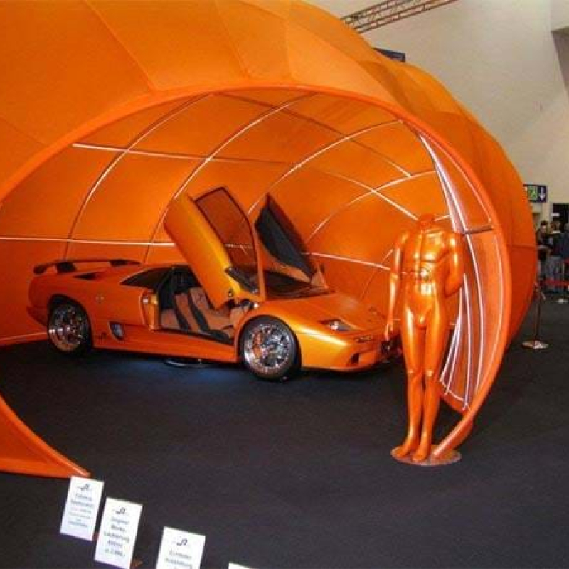 Bubble exhibition structure - Displays2Go