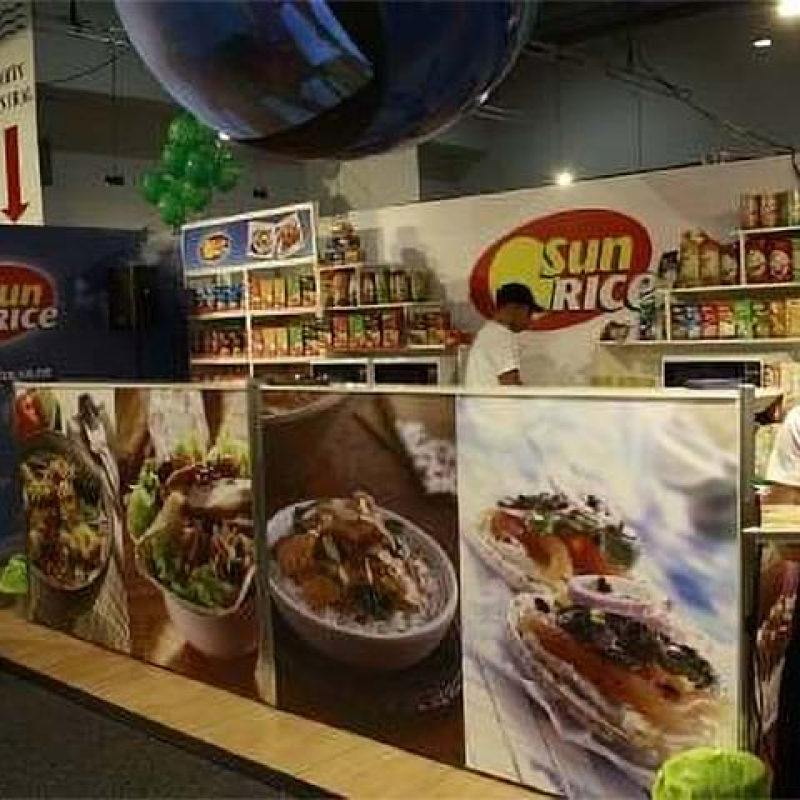 Cooking demo and sampling station - Displays2Go