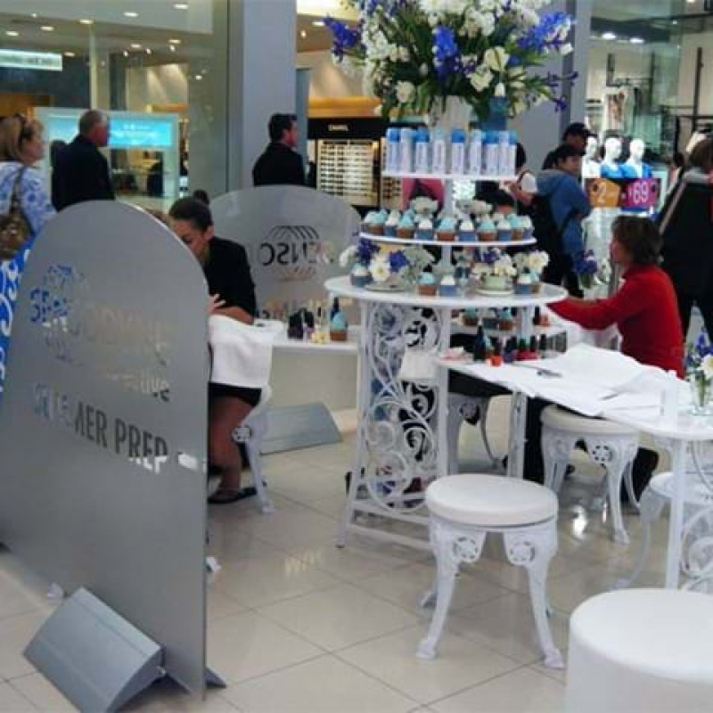 Themed shopping centre sampling - Displays2Go