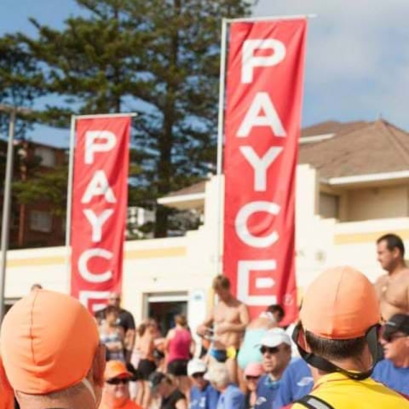 Giant beach flags - Displays2Go