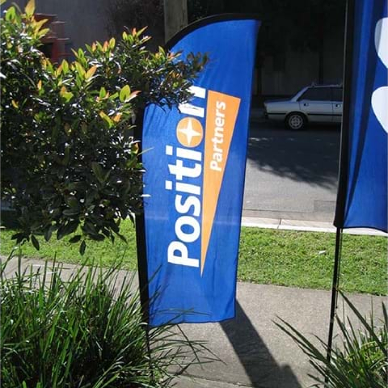 Feather banner - Displays2Go