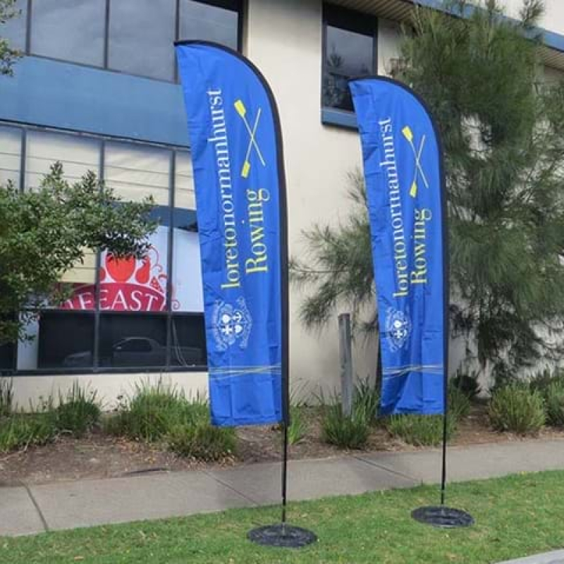 Feather banners - Displays2Go