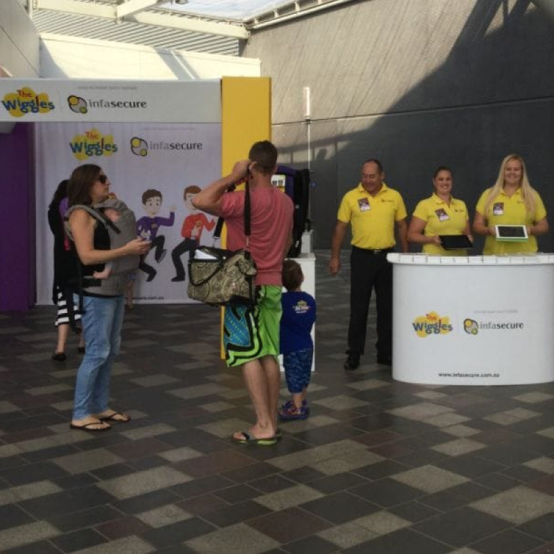 Pop-Up Table: Wiggles - Displays 2 Go