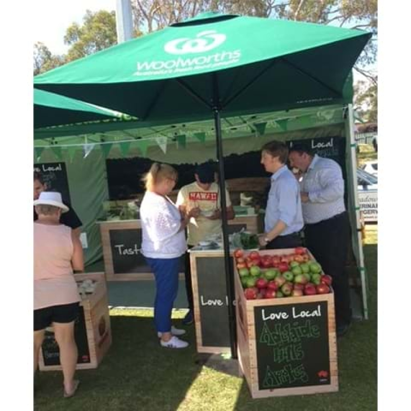 Marquee and dump bins - Displays2Go