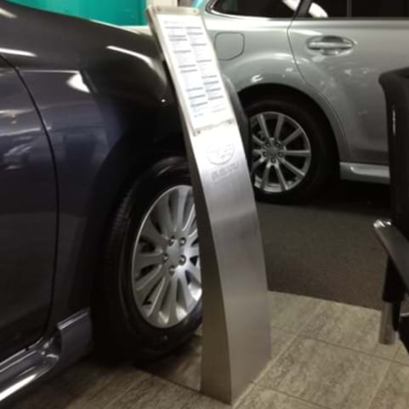 Metal floor stand for car dealer - Displays2Go