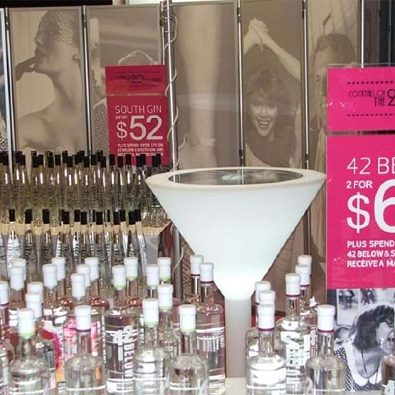Duty free retail display - Displays2Go