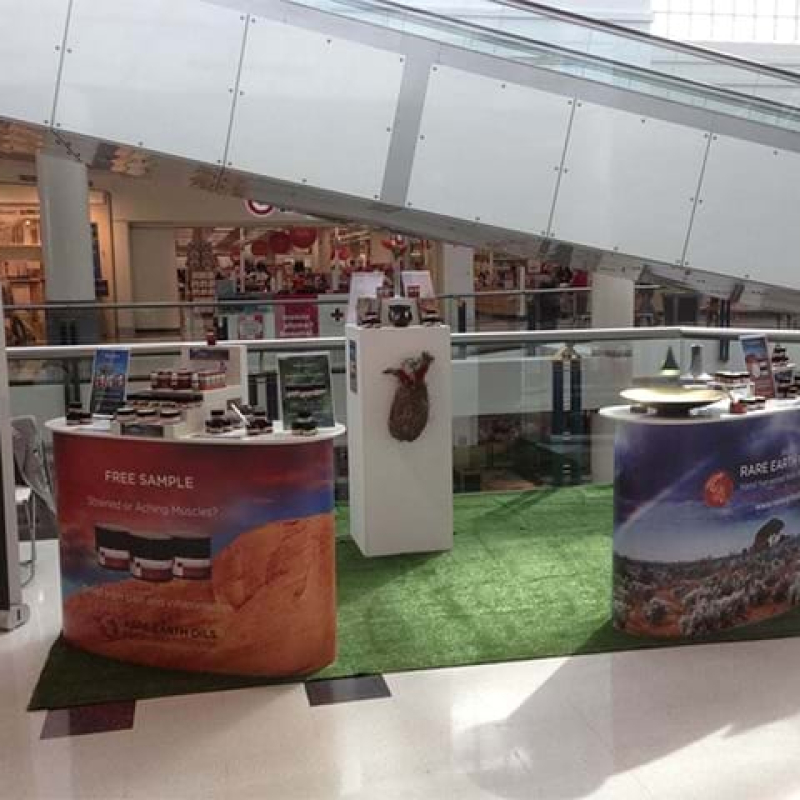 Pop up tables in westfield - Displays2Go