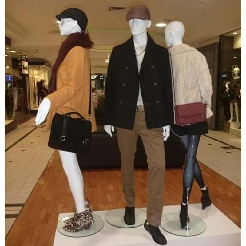 Acrylic plinths in westfield - Displays2Go