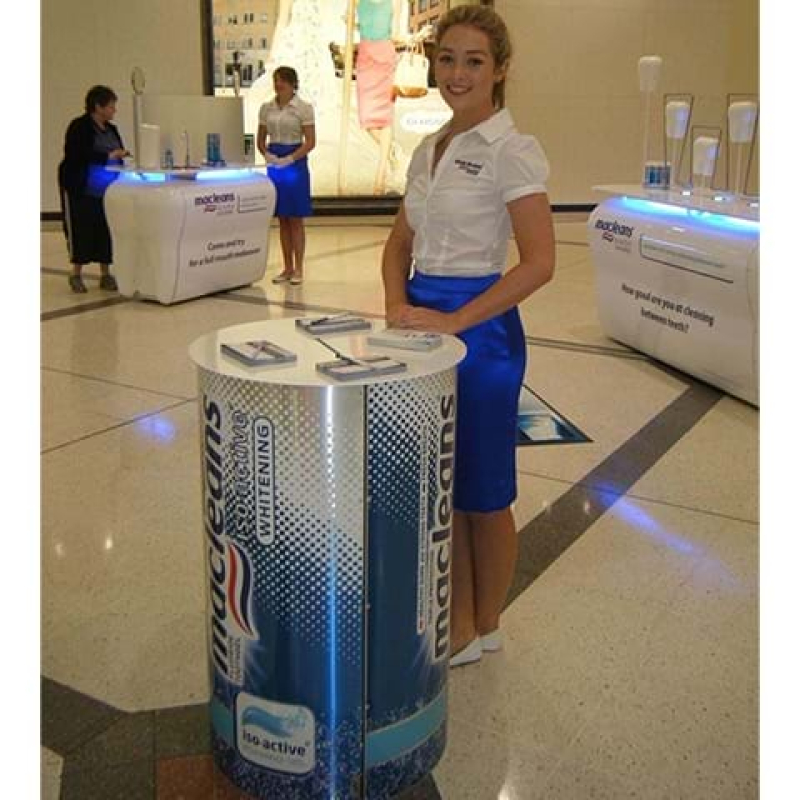 Macleans competition kiosk - Displays2Go